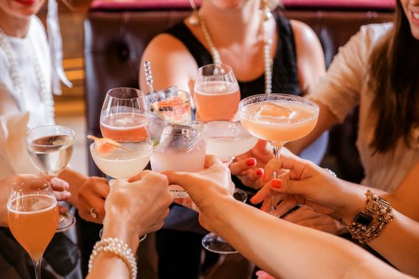 Les meilleurs traiteurs pour vos cocktails dinatoires à Paris